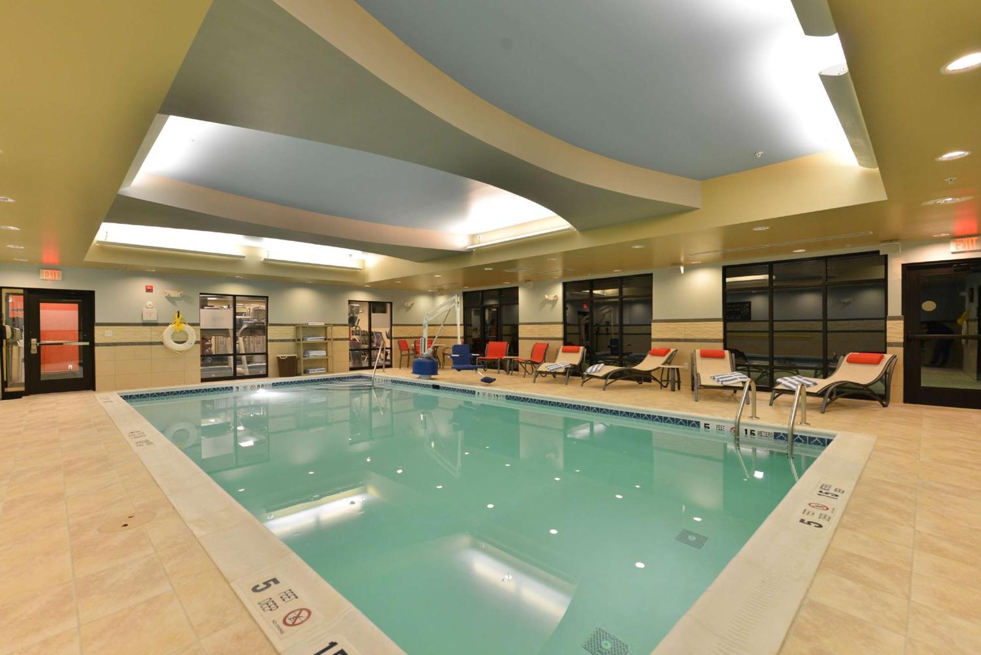 Hampton Inn Corning/Painted Post Ngoại thất bức ảnh